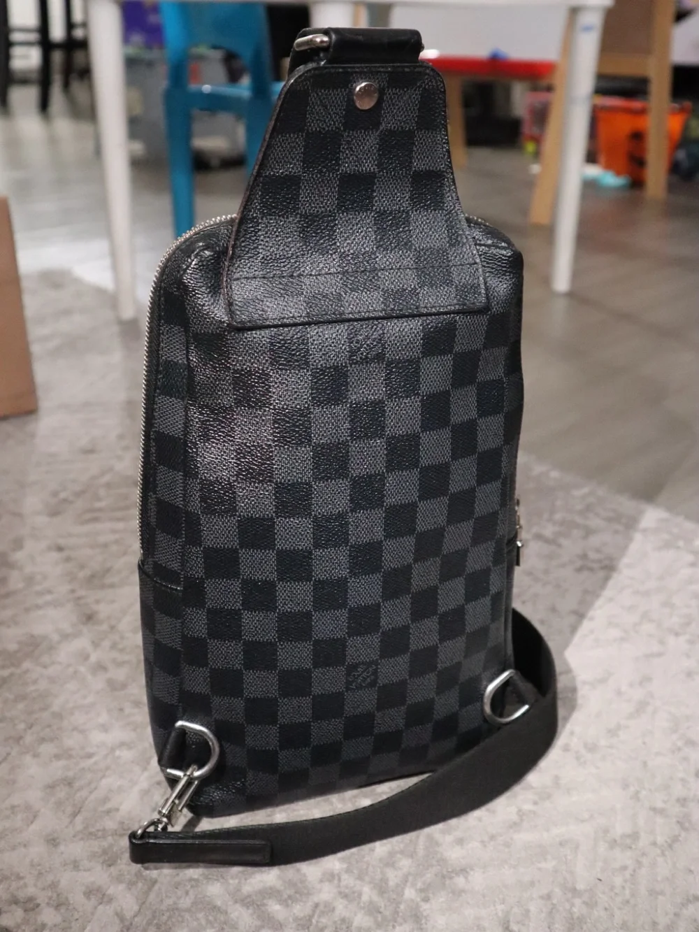 Louis Vuitton Avenue sling bag Damier Graphite
